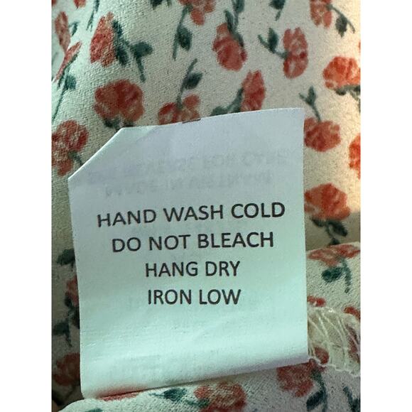 Sienna Sky White Red Floral V Neck Ruffle Blouse Size XS - Picture 5 of 12